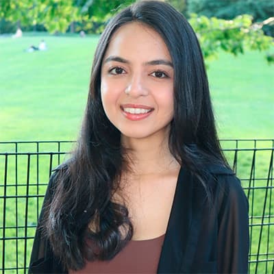 leadership-team-one-back